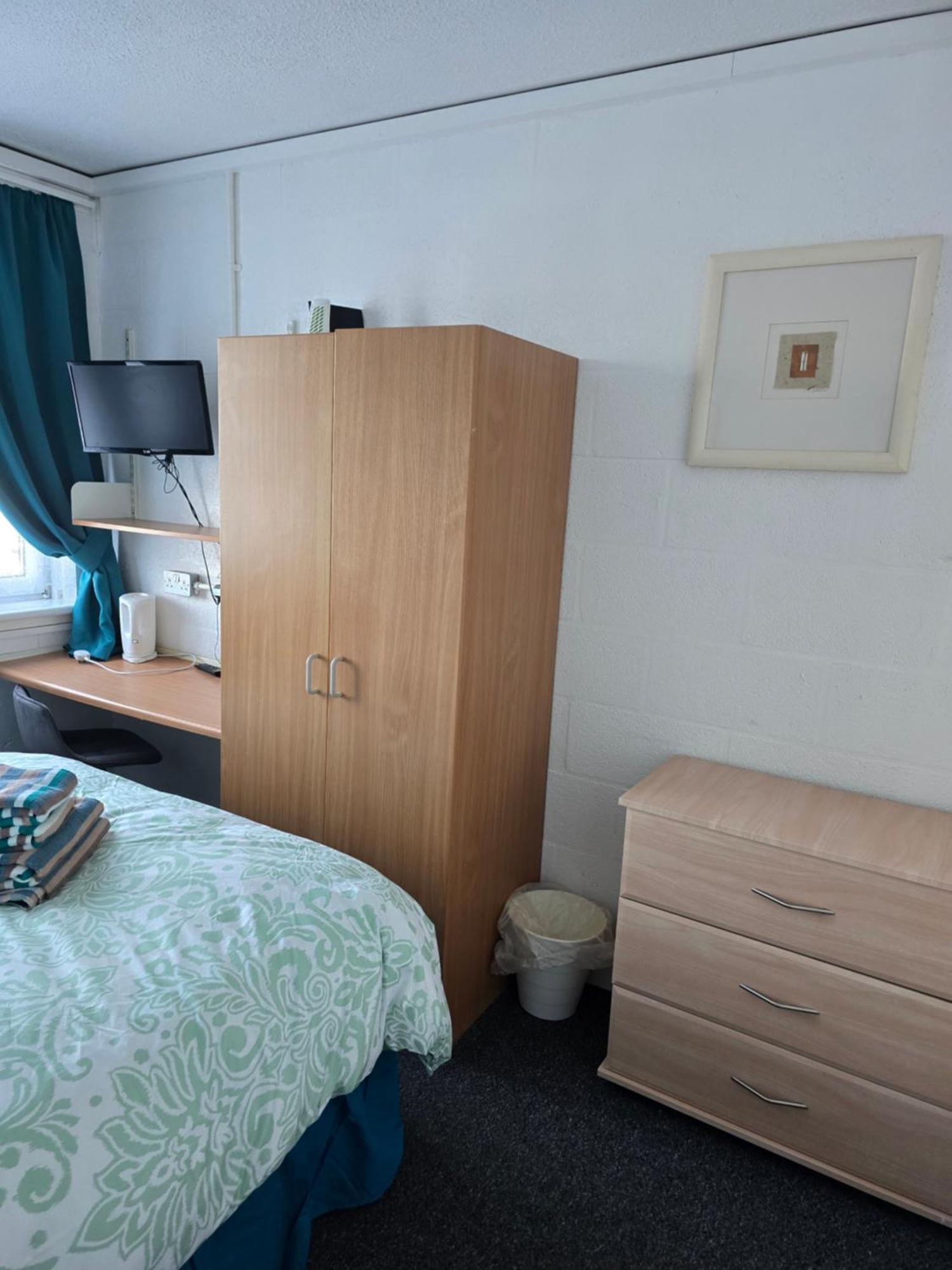 The Waterfront Hostel Greenock Exterior photo